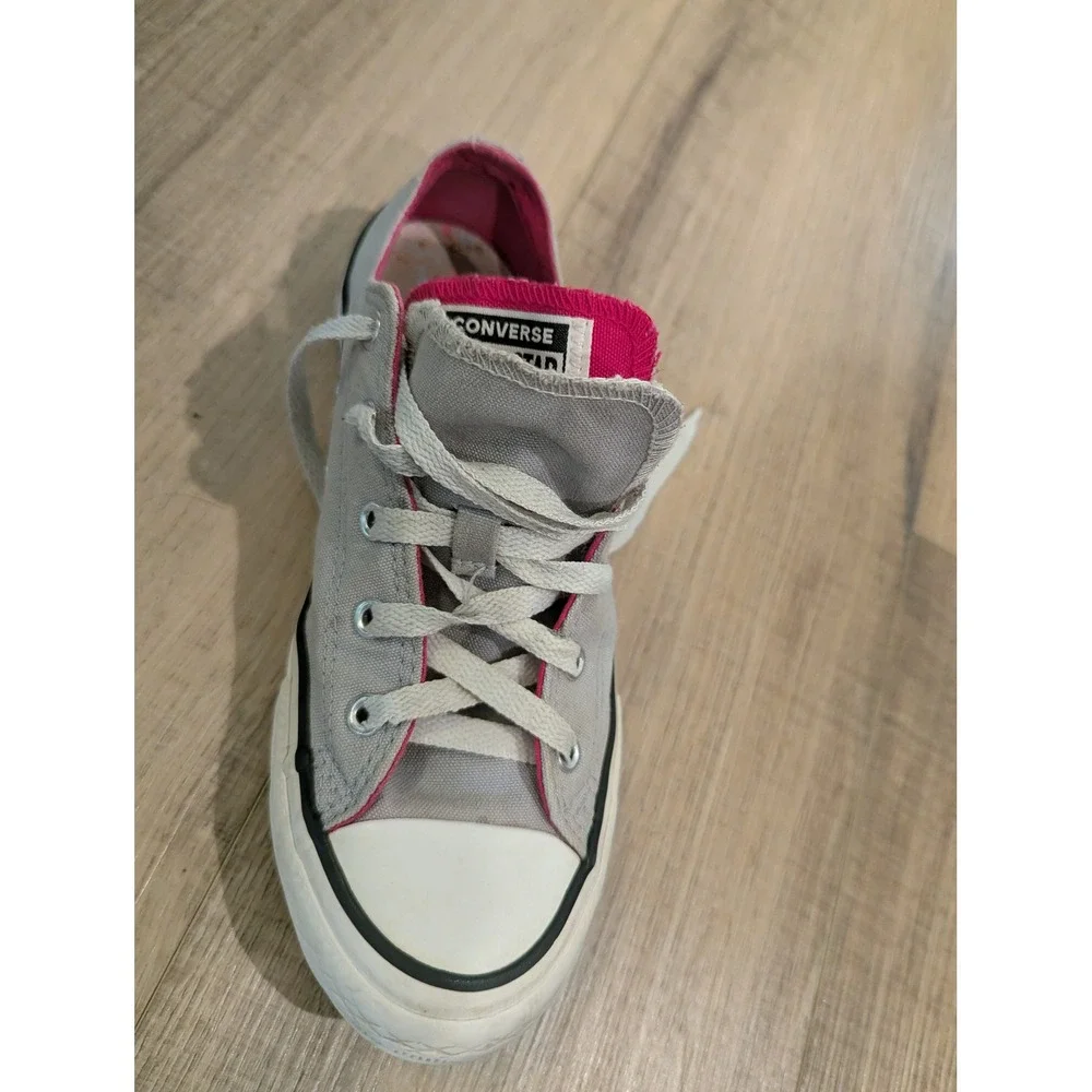 Converse Chuck Taylor All Star Low Top Gray Pink Junior 4 662626F Sneakers